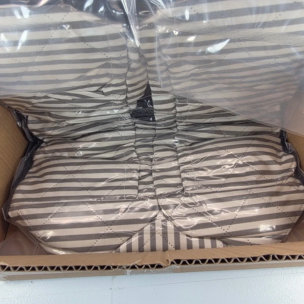Car Seat Bed for Small Dog Cat Travel Carrier Pad‎ Clips Straps Stripes